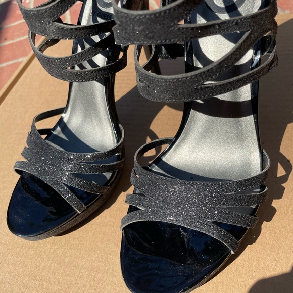 Guess Girlie strapy heels 4.5” black with silver glitter heel zipper. - Picture 8 of 8